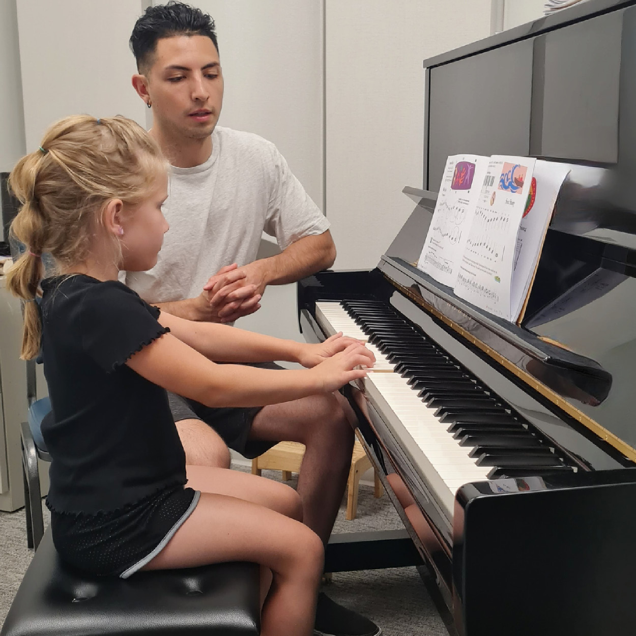 piano lessons with JCC instructor